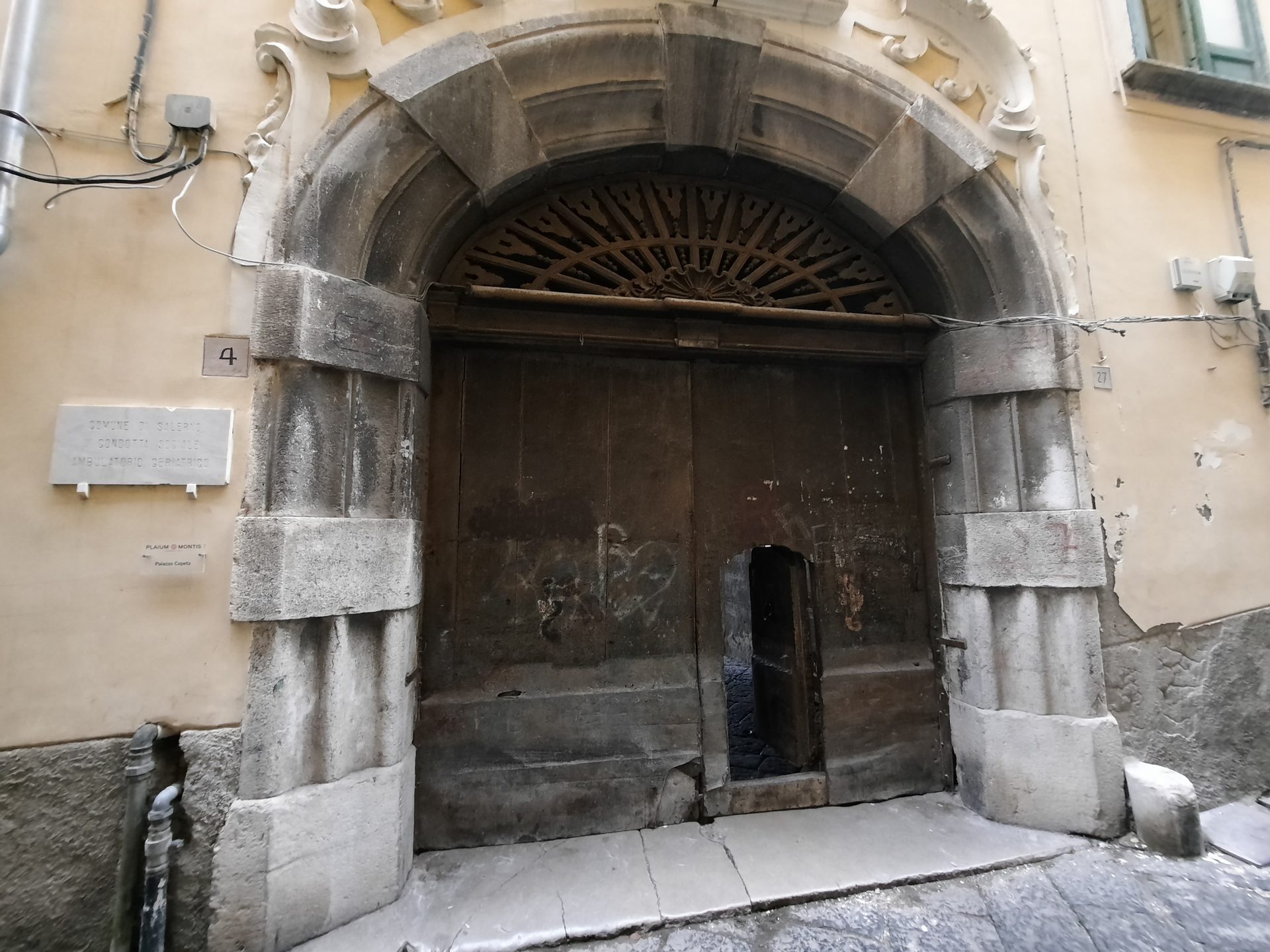 Palazzo Copeta, Salerno - 02.jpg